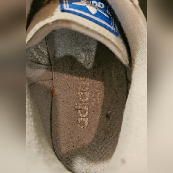 ADIDAS SAMOA in Grey/White. Gold details. Size 7.5 - Picture 12 of 16